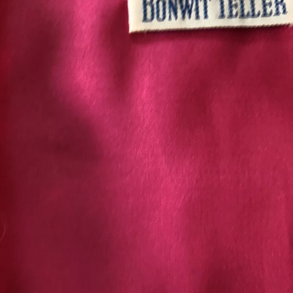 Vintage BONWIT TELLER Solid Bubblegum PINK Muff - Picture 2 of 14